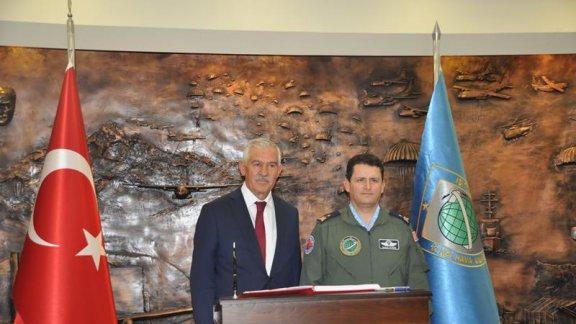 İl Milli Eğitim Müdürümüz Osman Elmalı Hava Pilot Tuğgeneral Selçuk Aygüne İade-i Ziyarette Bulundu