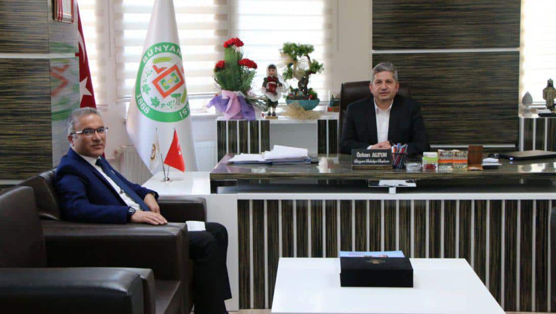 İl Milli Eğitim Müdürümüz Sayın Ayhan TELTİK, Bünyan Belediye Başkanı Sayın Özkan ALTUN' u Ziyaret Etti
