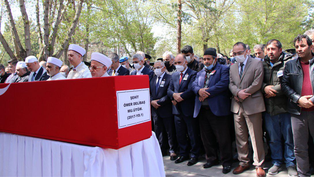 Bakan Yardımcımız Sayın Nazif YILMAZ, Kayseri'de Şehit Cenazesine Katıldı