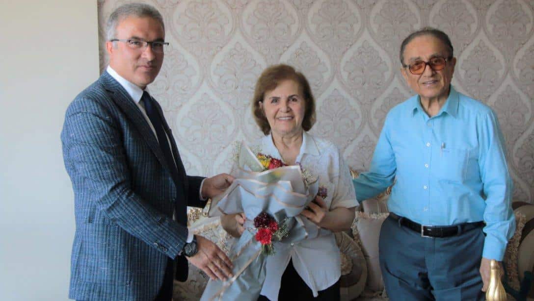 İl Millî Eğitim Müdürümüz Sn. Ayhan Teltik, Hayırsever Mehmet Altun'u Evinde Ziyaret Etti