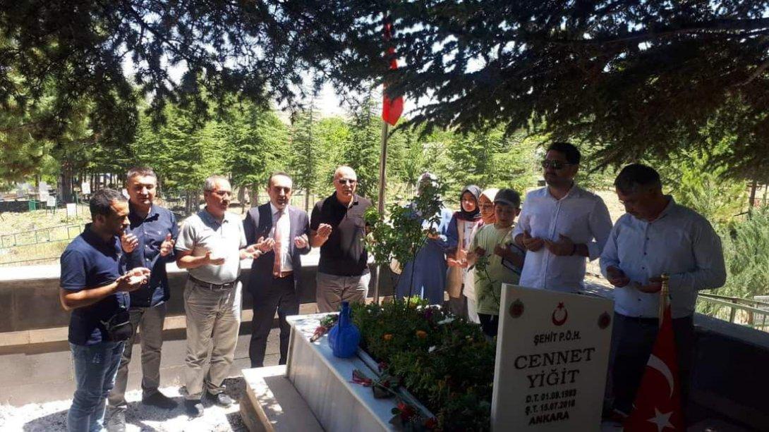 İl Millî Eğitim Müdür Vekilimiz Sn. Osman  Karaca,Şehit Cennet Yiğit'in Ailesini ve Kabrini Ziyaret Etti