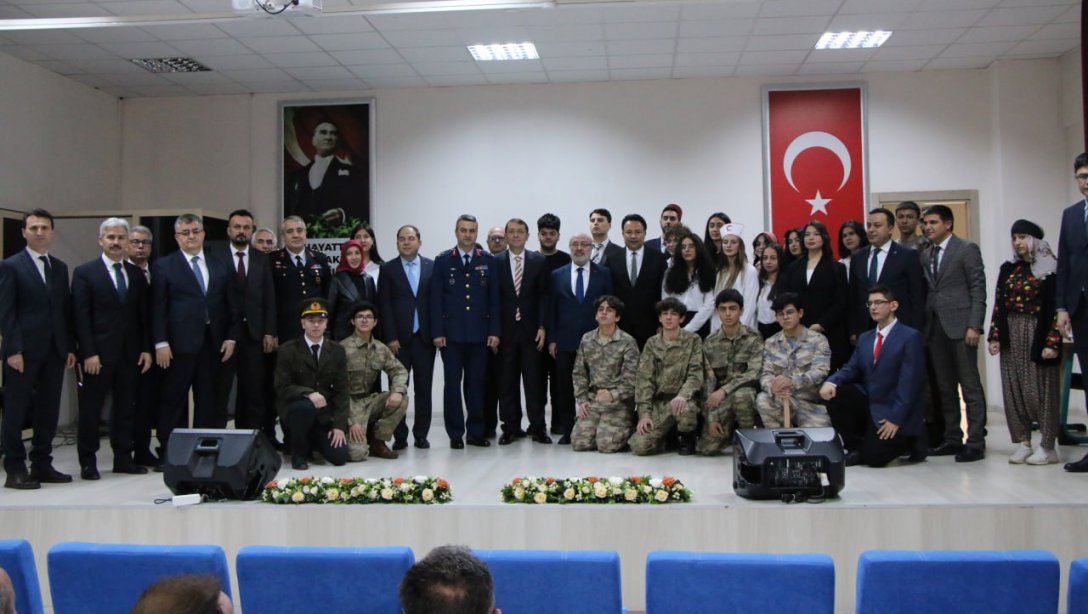 12 Mart İstiklal Marşı'nın Kabulü ve Mehmet Akif Ersoy'u Anma Günü Törenle Kutlandı. 