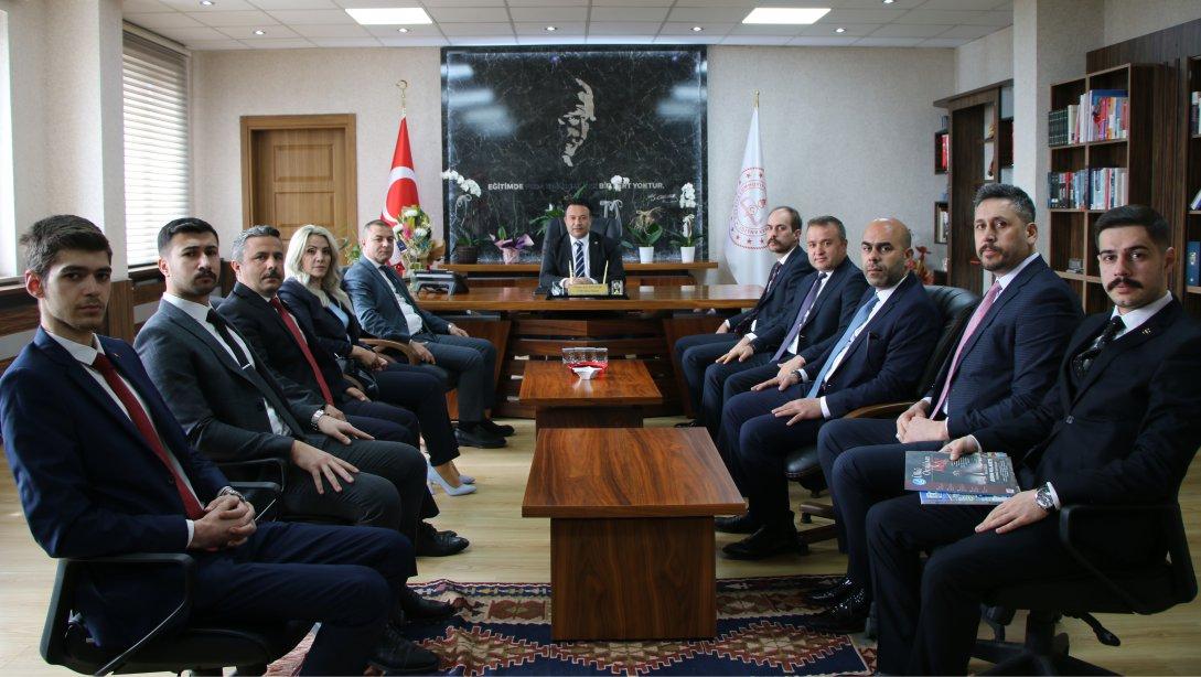 Kayseri Ülkü Ocakları İl Başkanı Ali Çelik ve İl Yönetimi, İl Millî Eğitim Müdürümüz Bahameddin Karaköse'yi ziyaret etti.