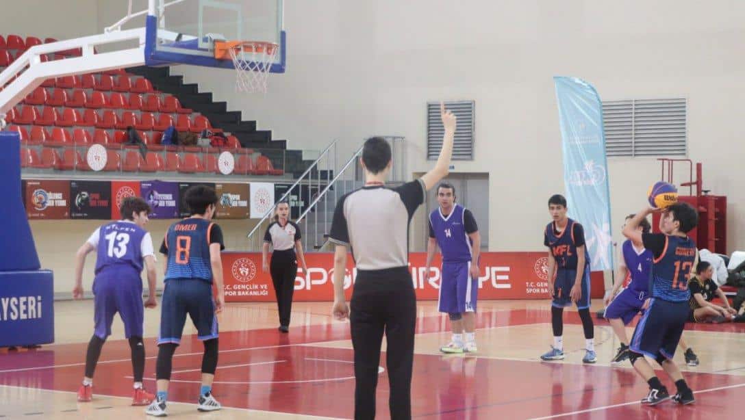Okul Sporları Genç A-B 3x3 Basketbol İl Birinciliği müsabakaları Gençlik ve Spor İl Müdürlüğü Atatürk Spor Salonunda yapılan müsabakalar ile tamamlandı.