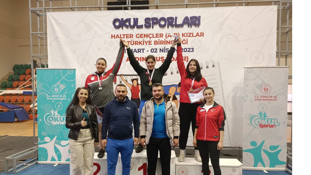 Okul Sporları Genç Kızlar Türkiye Halter Şampiyonasında, Bünyan Şht. Piy. Teğ. Bekir Öztürk Çok Programlı Lisesi öğrencileri Yağmur Bulut ve Medine Damla Düşgün Türkiye şampiyonu oldular. 