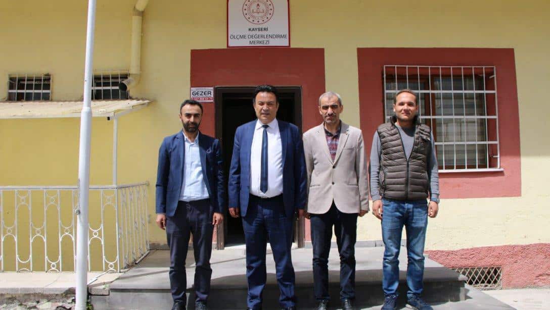 İl Millî Eğitim Müdürümüz Bahameddin Karaköse Kayseri Ölçme Değerlendirme Merkezini ziyaret etti. 