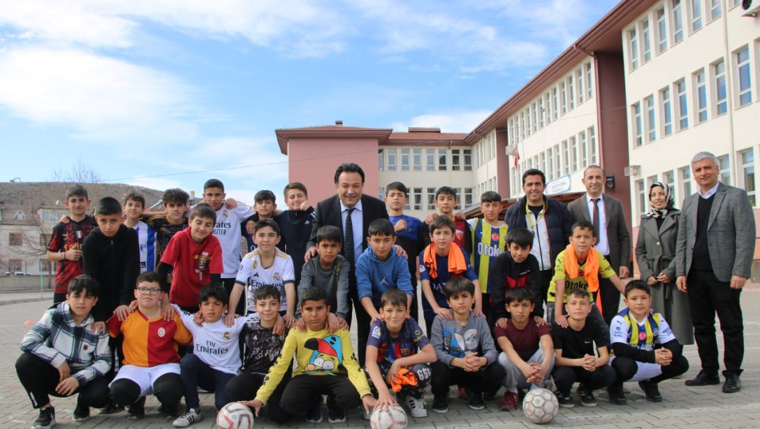İl Millî Eğitim Müdürümüz Bahameddin Karaköse, ERVA Spor Okullarında Öğrencilerle Buluştu!