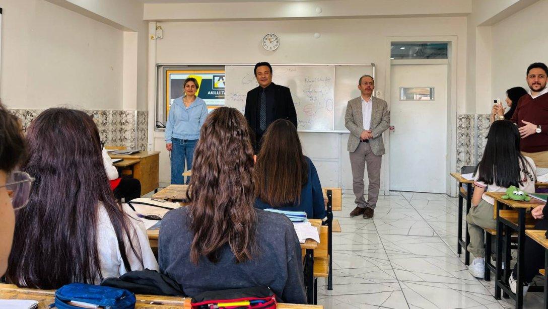 İl Millî Eğitim Müdürümüz Bahameddin Karaköse Mehmet Tarman Ortaokulunu ziyaret etti
