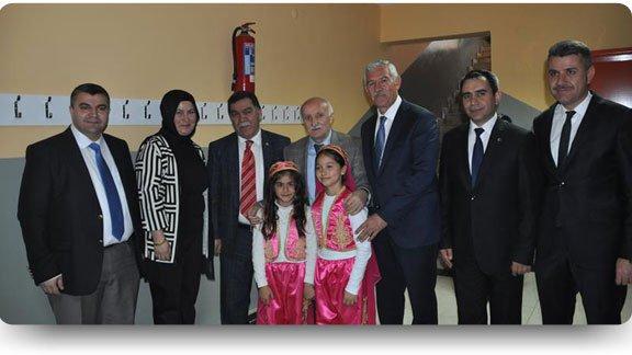 Mustafa Özgür İlkokulunda Hayırseverlerin Katkılarıyla Yapılan Yenilik ve Düzenlemelerin Tanıtım Programı Düzenlendi