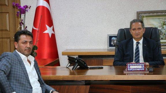 Kayseri Sivaslılar Derneği İl Milli Eğitim Müdürümüz Sayın Celalettin EKİNCİ yi Ziyaret Ettiler.