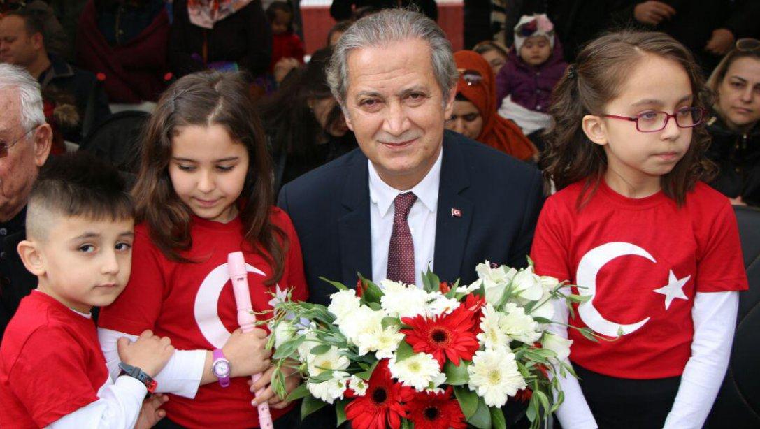 Mehmet Alçı İlkokulunda yaptırılan 15 Temmuz Şehitleri ve Atatürk Köşesinin açılışı, İl Milli Eğitim Müdürümüz Sayın Celalettin EKİNCİ tarafından yapıldı.