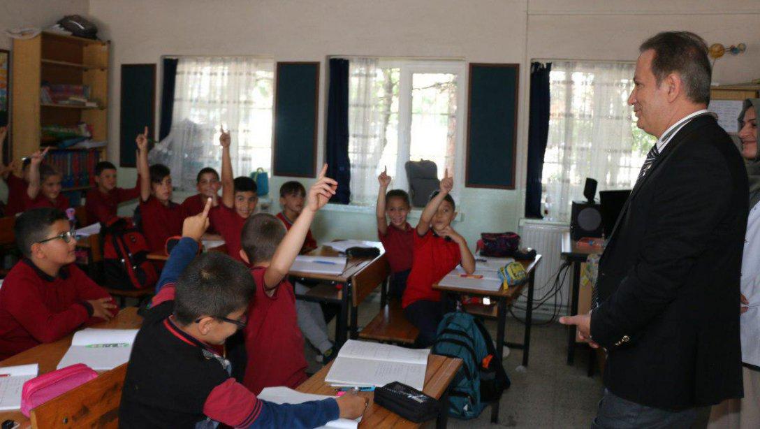 İl Milli Eğitim Müdürümüz Sayın Celalettin EKİNCİ, Şehit Cengiz TOPEL İlkokulu'nu Ziyaret Etti.
