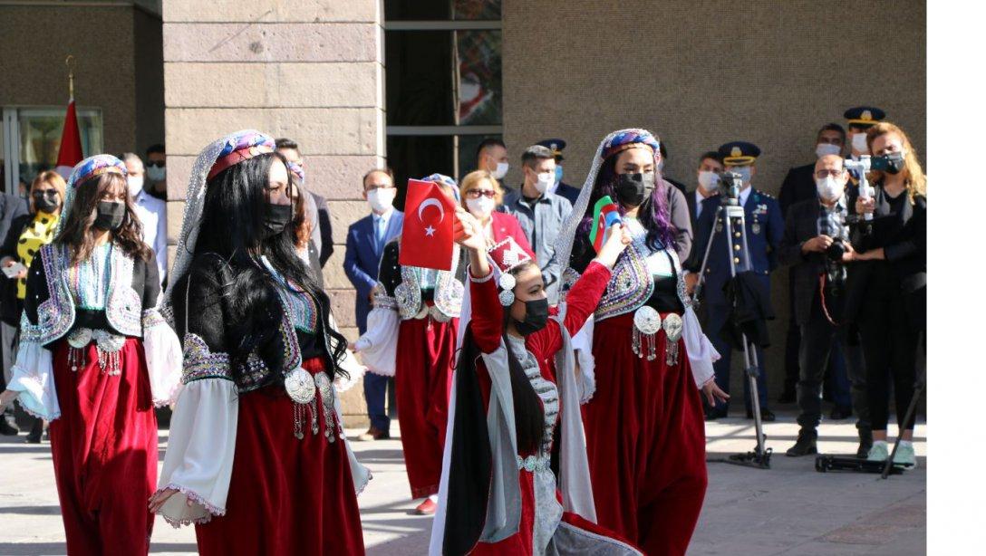 Türkiye Cumhuriyeti'nin 97. Kuruluş Yıl Dönümü İlimizde törenlerle kutlandı. 