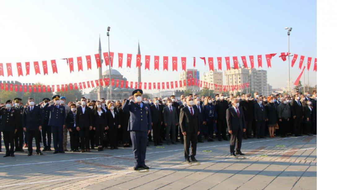 Türkiye Cumhuriyetinin kurucusu Gazi Mustafa Kemal Atatürk' ün vefatının 82. Yıldönümü İlimizde törenlerle anıldı.