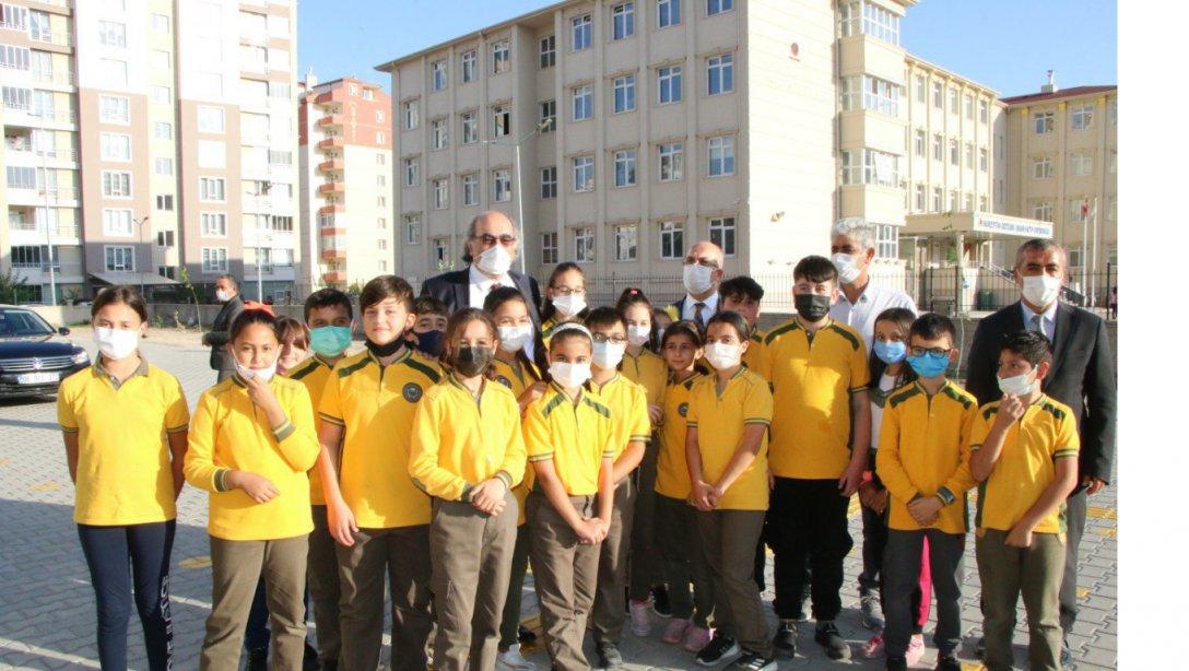 Özel Eğitim ve Rehberlik Hizmetleri Genel Müdürü Sayın Mehmet Nezir GÜL, Şehit Birol Mutlu Özel Eğitim Anaokulu ve Ortaokulunu Ziyaret Etti