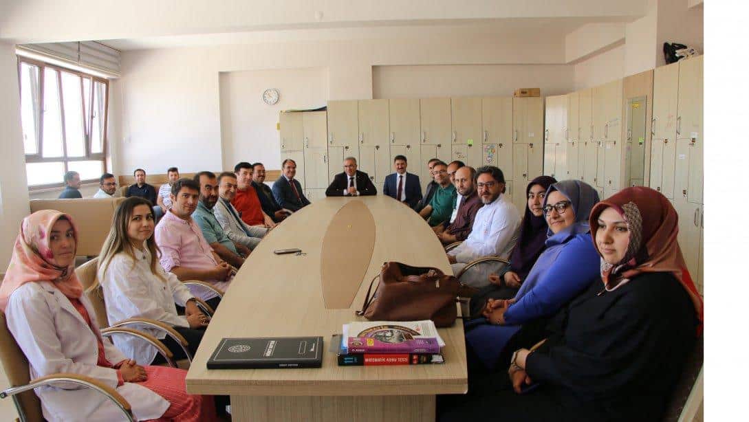 İl Millî Eğitim Müdürümüz Sn. Ayhan TELTİK,  Develi Ahmed İslamoğlu Anadolu İmam Hatip Lisesini ziyaret etti