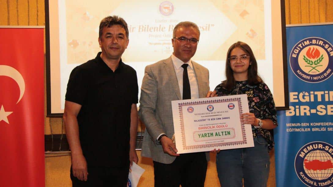 İl Millî Eğitim Müdürümüz Sn. Ayhan Teltik, Lise Öğrencileri Arasında Düzenlenen Kitap Okuma Yarışmasının Ödül Törenine Katıldı 