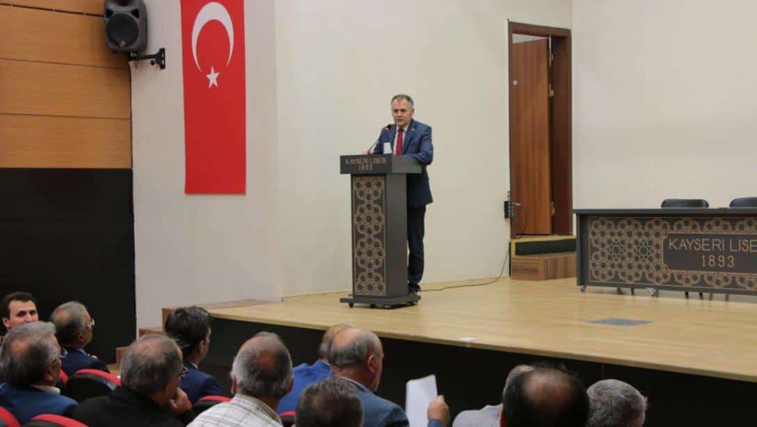 Millî Eğitim Bakanlığı Teftiş Kurulu Başkanı Sn. Metin Çakır, İlimizde Görev Yapan Eğitim Müfettişleri İle Bir Araya Geldi