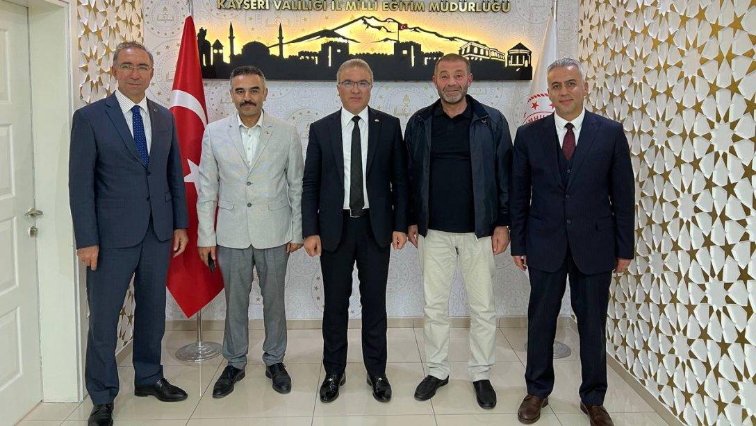 Türk Eğitim-Sen Talas Şubesi İlçe Temsilcileri, İl Millî Eğitim Müdürümüz Sn. Ayhan Teltik'i Ziyaret Etti