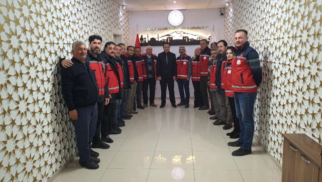 Depremin ilk gününde Osmaniye iline giden ve oradaki arama kurtarma çalışmalarına katılan Kayseri MEB AKUB ekibi şehre döndü. 