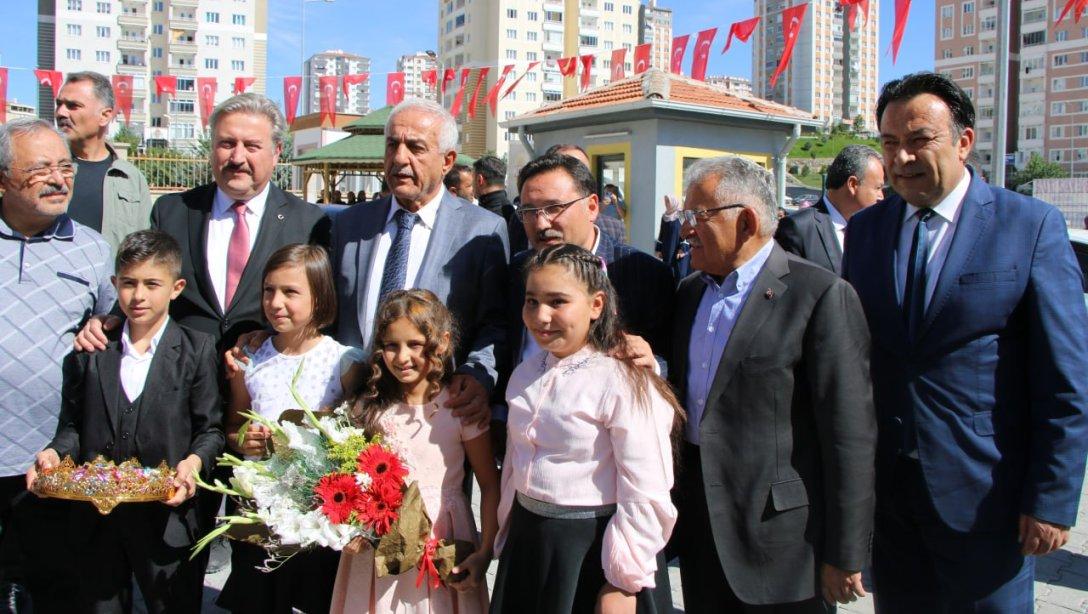 Ahmet Somdaş İlkokulu açılış töreni düzenlendi.
