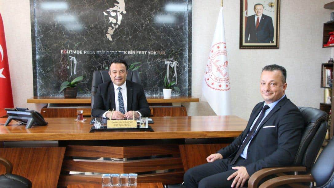 Kayseri Üniversitesi Pınarbaşı Meslek Yüksekokulu Müdürü Kemal Yavuz, İl Millî Eğitim Müdürümüz Bahameddin Karaköse'yi ziyaret etti.