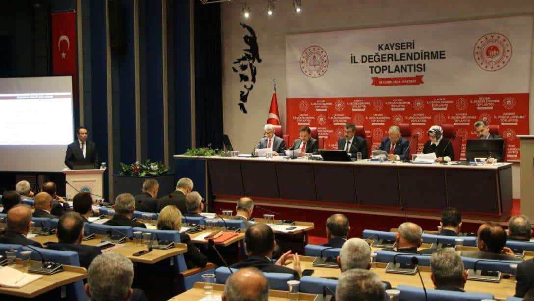 Millî Eğitim Bakanı Sayın Yusuf Tekin ve il protokolünün katılımlarıyla, Büyükşehir Belediyesi Toplantı Salonunda 