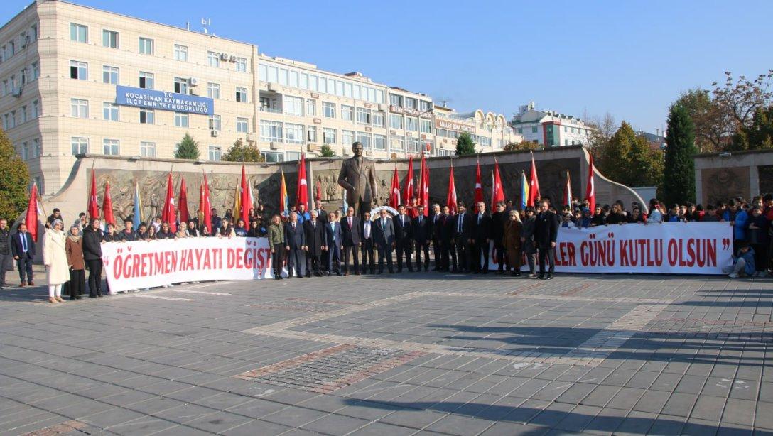 İl Millî Eğitim Müdürümüz Bahameddin Karaköse 24 Kasım Öğretmenler Günü münasebetiyle Öğretmelerle birlikte Cumhuriyet Meydanında Atatürk Anıtına çelenk sundu.