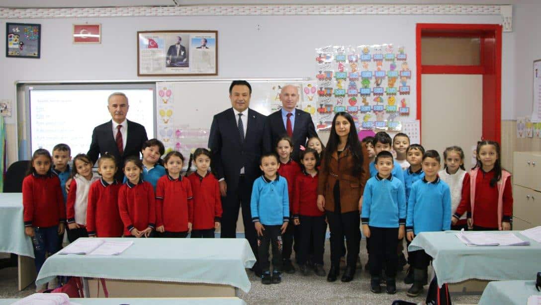 İl Milli Eğitim Müdürümüz Bahameddin Karaköse, Ahmet Eskiyapan İlkokulu Birinci Sınıf Öğrencileriyle Buluştu  