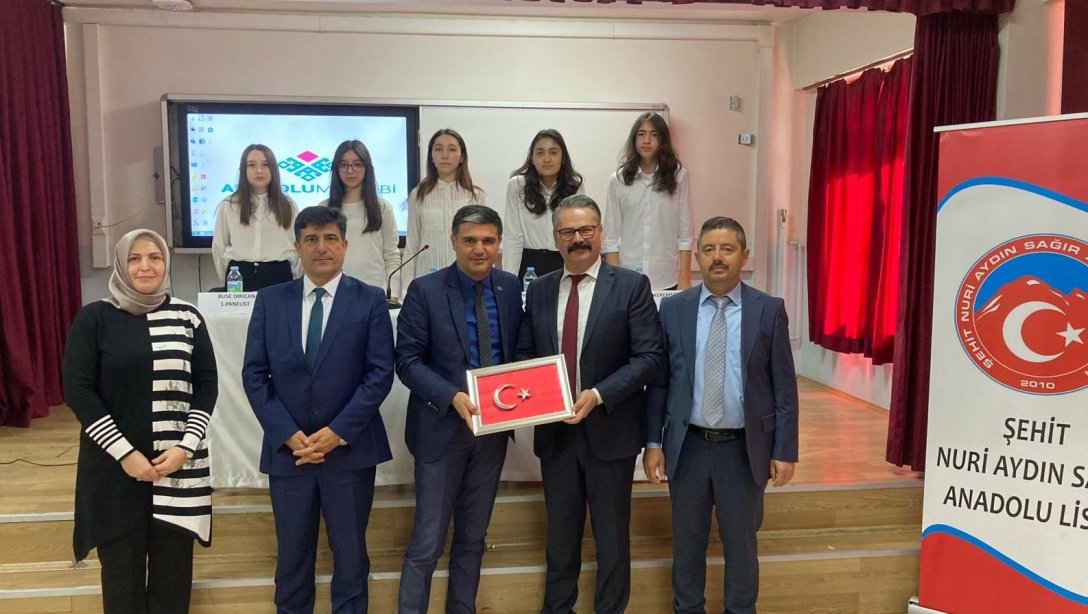 Anadolu Mektebi Yazar Okumaları Programı Kapsamında, Şehit Nuri Aydın Sağır Anadolu Lisesinde Panel Düzenlendi. 