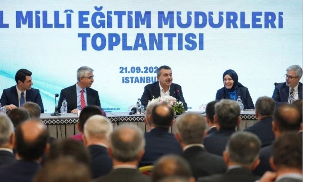 İl Millî Eğitim Müdürümüz Coşkun Esen, İstanbul'da İl Millî Eğitim Müdürleri Toplantısı'na Katıldı