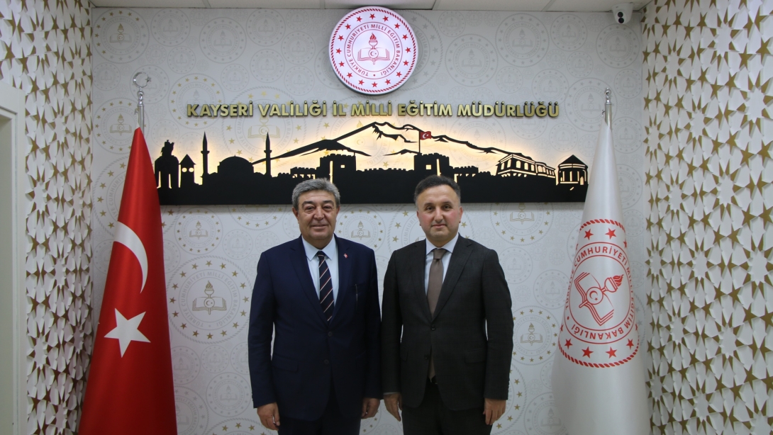 AK PARTİ KAYSERİ MİLLETVEKİLİ DURSUN ATAŞ, İL MİLLÎ EĞİTİM MÜDÜRÜMÜZ COŞKUN ESEN'E NEZAKET ZİYARETİNDE BULUNDU. 