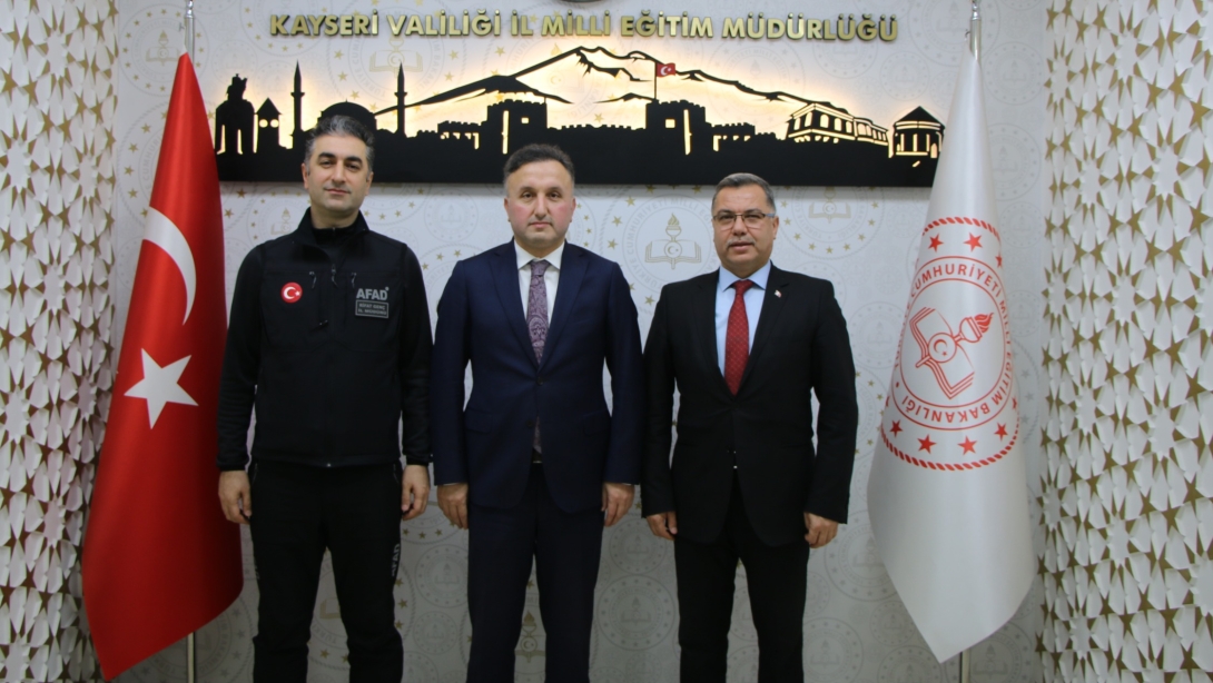 İL MİLLÎ EĞİTİM MÜDÜRÜMÜZ COŞKUN ESEN'E NEZAKET ZİYARETLERİ