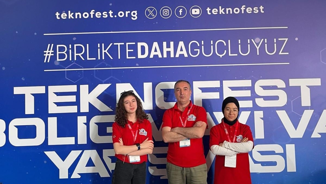 SÜMER FEN LİSESİ 'ROBOSÜMER TAKIMI' KKTC TEKNOFEST ROBOLİG MAVİ VATAN YARIŞMASINDA TÜRKİYE BİRİNCİSİ OLDU