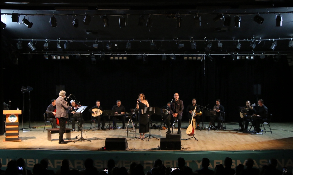KAYSERİ GÜZEL SANATLAR LİSESİ ÖĞRETMENLERİ TARAFINDAN KONSER VERİLDİ