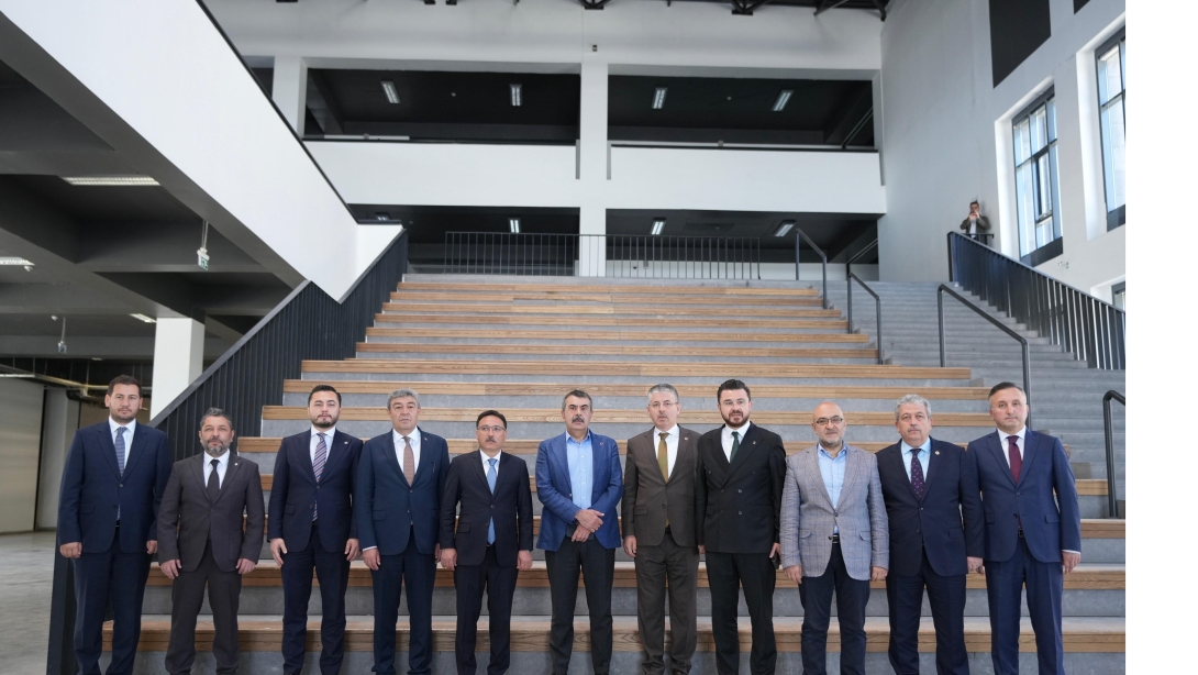 MİLLÎ EĞİTİM BAKANIMIZ SAYIN PROF. DR. YUSUF TEKİN KAYSERİ EĞİTİM VE UYGULAMA MERKEZİ BİNASINDA İNCELEMELERDE BULUNDU