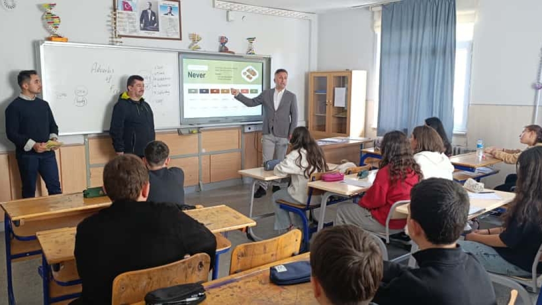 İL MİLLÎ EĞİTİM MÜDÜRÜMÜZ COŞKUN ESEN, YEŞİLHİSAR HIZIR İLYAS ORTAOKULUNU ZİYARET ETTİ